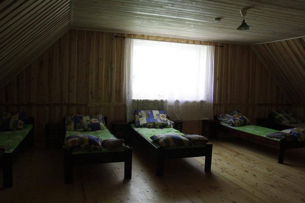 Jaama Puhkemaja Hotell Raigastvere Rum bild