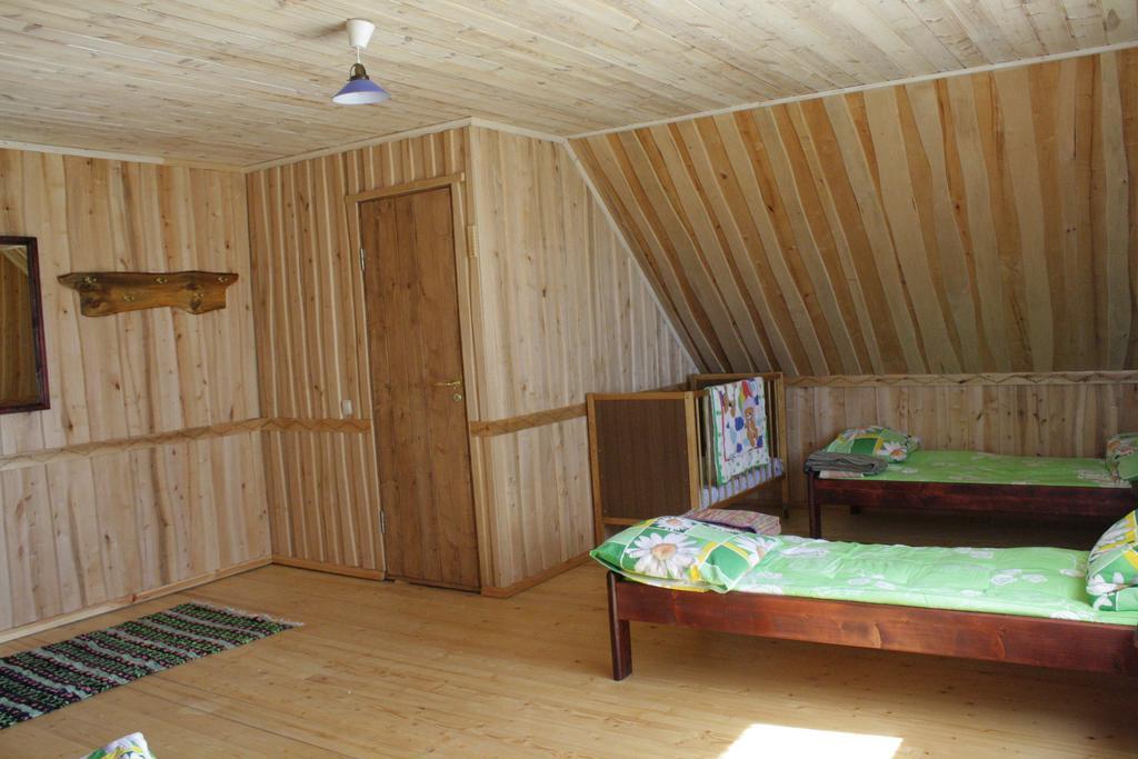 Jaama Puhkemaja Hotell Raigastvere Rum bild
